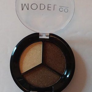 Modelo 3 Brown Eyeshadow Palette